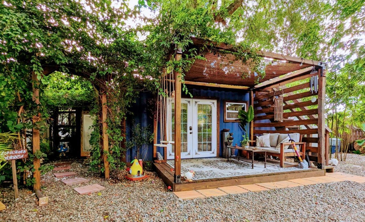 הוילה טאמפה Cozy Af Tiny-House Oasis מראה חיצוני תמונה