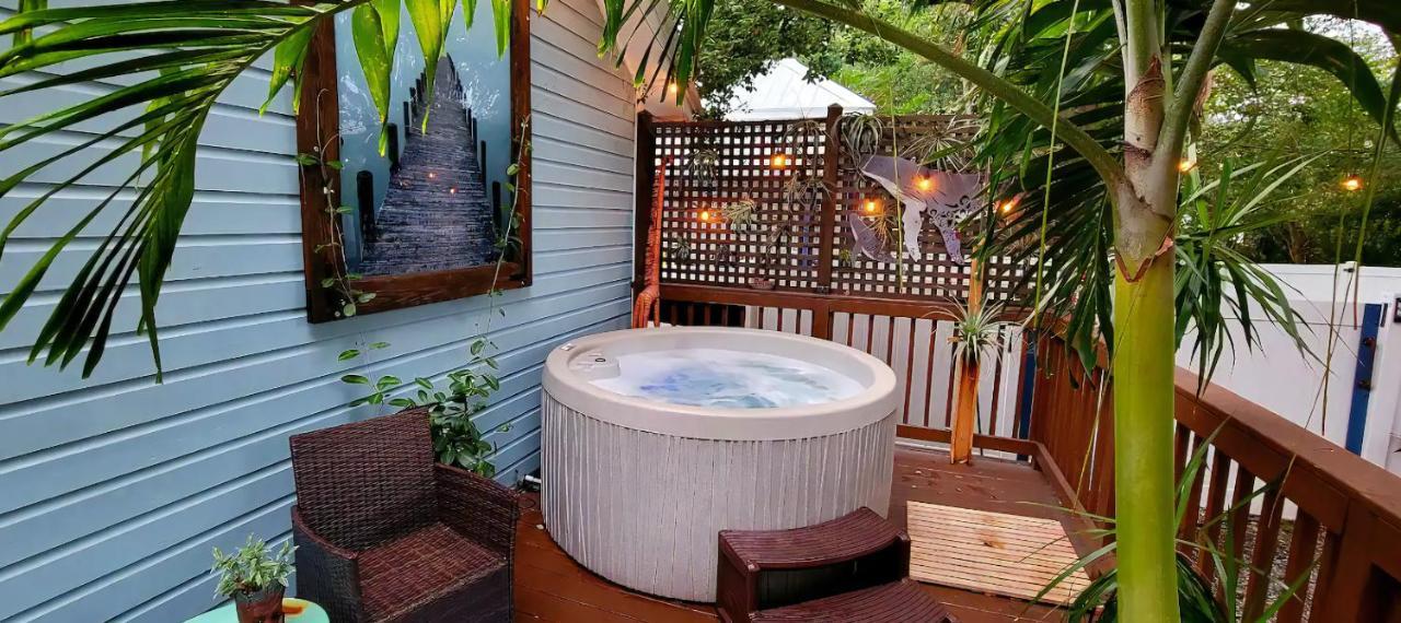 הוילה טאמפה Cozy Af Tiny-House Oasis מראה חיצוני תמונה