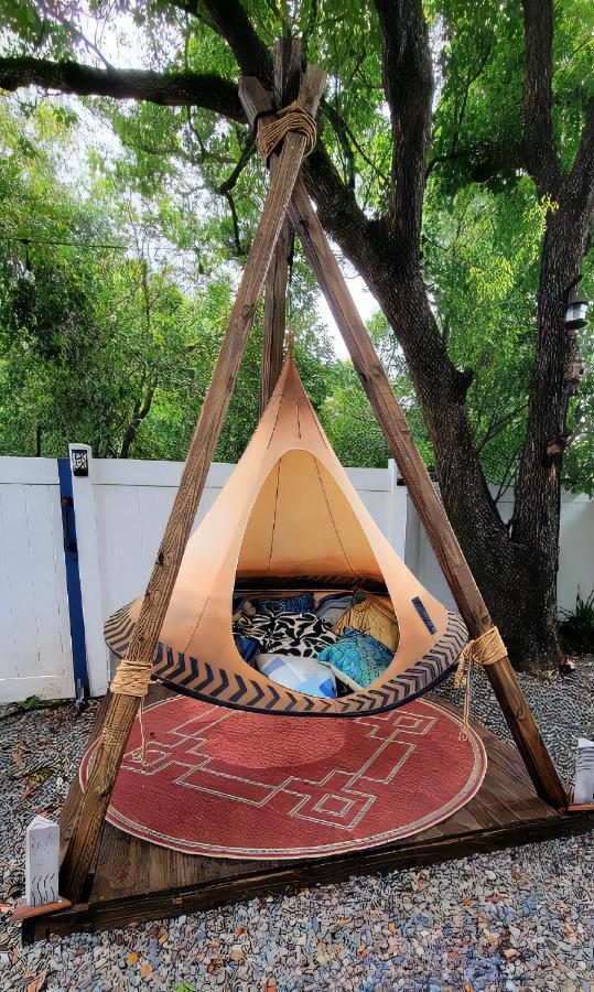 הוילה טאמפה Cozy Af Tiny-House Oasis מראה חיצוני תמונה